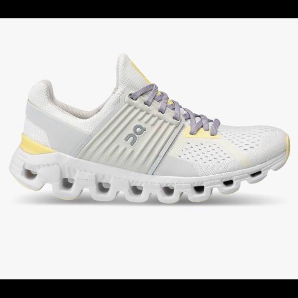 ON Running Shoes - Cloudswift 2 - Womens 8 - White & Limelight